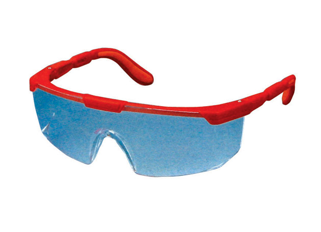 
	Safety goggle, with side extended wings.