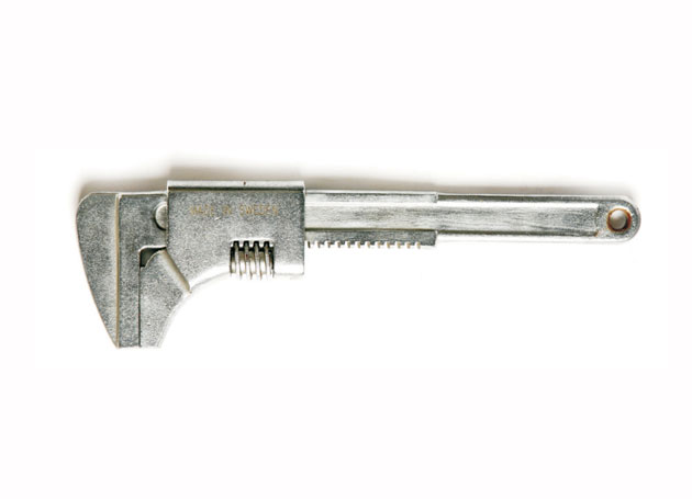 Pipe wrench
Size: 12”