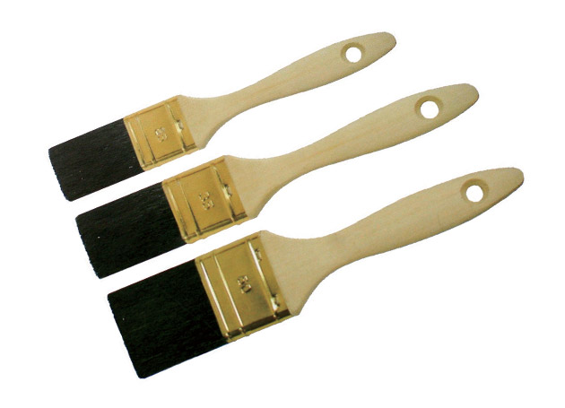 
	Flat brush, 70% tops dyed black bristles, gold printed ferrule, soft wooden handle Size:  25mm, 35mm, 50mm