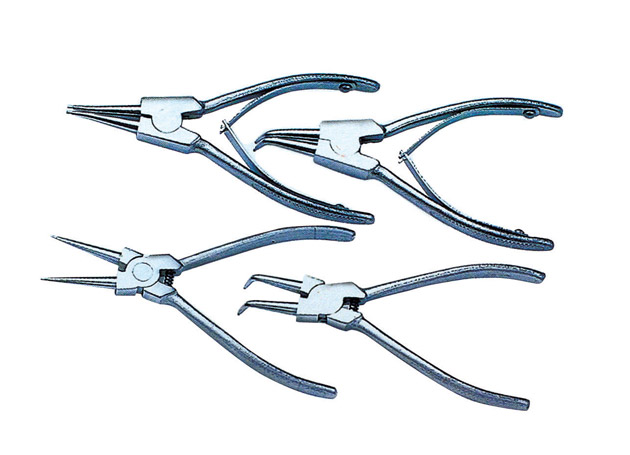 Circlip pliers, chrome plated surface
Size: 6”, 7”, 8”, 10”, 12”