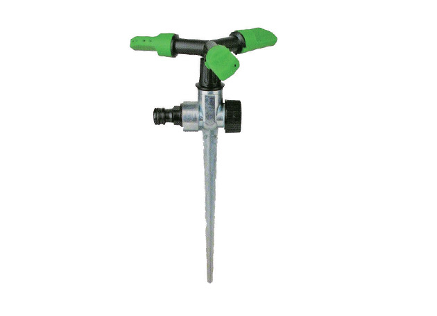 
	Adjustable three-arm sprinkler 